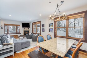 Bear Creek Lodge