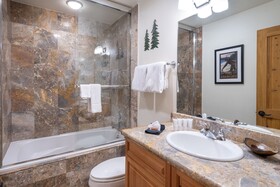 Bear Creek Lodge
