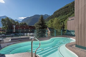 Camels Garden Hotel