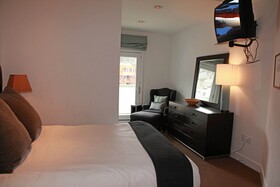 Camels Garden Hotel