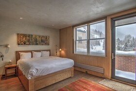 Camels Garden Hotel
