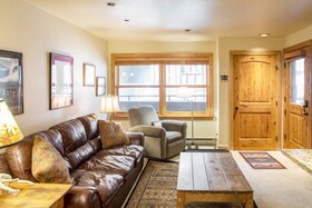 Cimarron Lodge