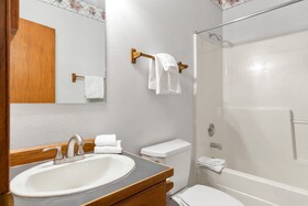 Cimarron Lodge