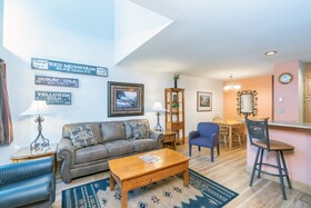 Cimarron Lodge
