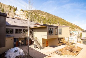Cimarron Lodge