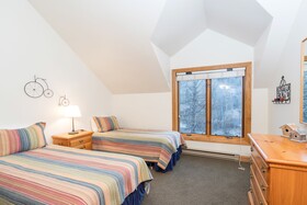 Cimarron Lodge