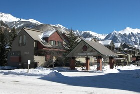 Cimarron Lodge