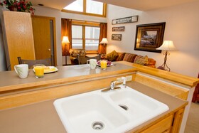Cimarron Lodge