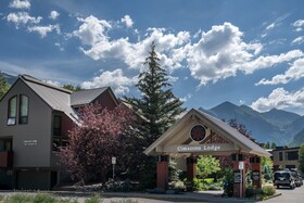 Cimarron Lodge