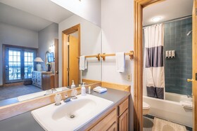 Cimarron Lodge