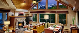 Fairmont Heritage Place, Franz Klammer Lodge
