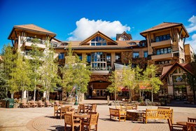 Fairmont Heritage Place, Franz Klammer Lodge