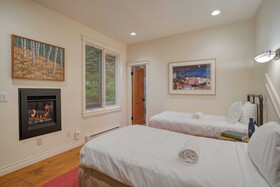 Manitou Riverhouse