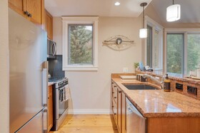Manitou Riverhouse