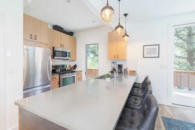Manitou Riverhouse