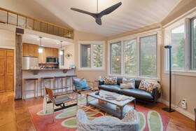 Manitou Riverhouse