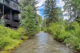 Manitou Riverhouse