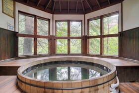 Manitou Riverhouse