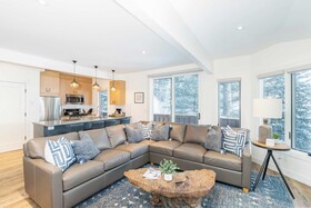 Manitou Riverhouse