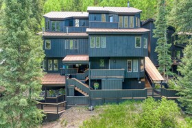Manitou Riverhouse