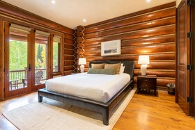 Townhome on the Creek 135 by Avantstay