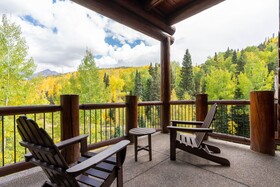 Townhome on the Creek 135 by Avantstay