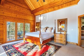 Wapiti Mountain Escape