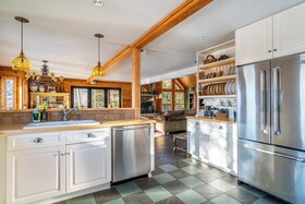 Wapiti Mountain Escape