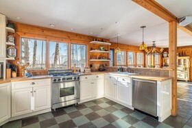 Wapiti Mountain Escape