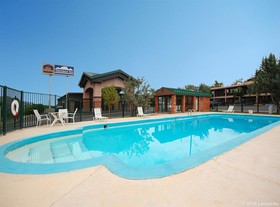 Days Inn & Suites by Wyndham Trinidad