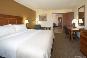 Holiday Inn Express & Suites Trinidad