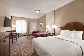 La Quinta Inn & Suites by Wyndham Trinidad