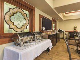La Quinta Inn & Suites by Wyndham Trinidad