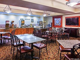 La Quinta Inn & Suites by Wyndham Trinidad