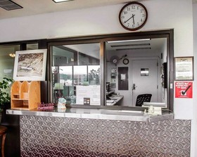 Budget Host Inn