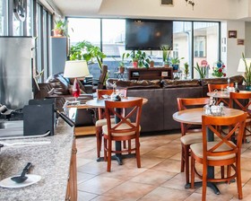 Budget Host Inn