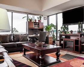 Budget Host Inn