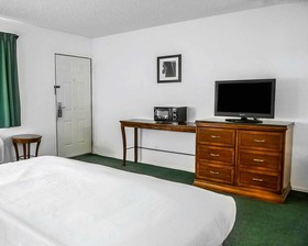 Budget Host Inn