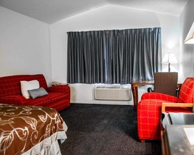 Budget Host Inn