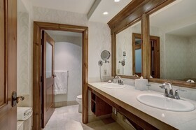 Austria Haus, a Destination by Hyatt