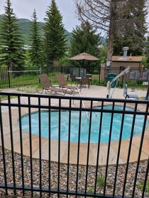 Bluegreen's Streamside at Vail