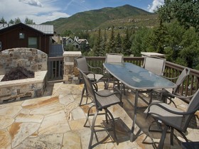 Cascade Village Chalet