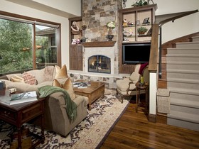 Cascade Village Chalet