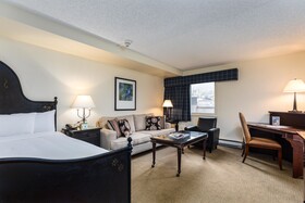 Evergreen Lodge
