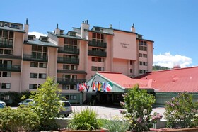 Evergreen Lodge