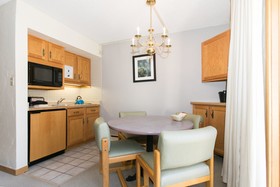 Lifthouse Condominiums