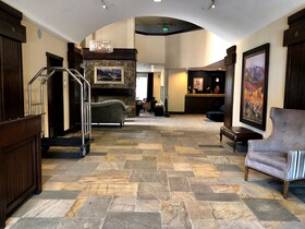 Manor Vail Lodge