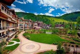 Manor Vail Lodge