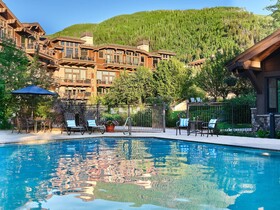 Manor Vail Lodge