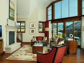 Ritz-Carlton Residences by Legendary Lodging